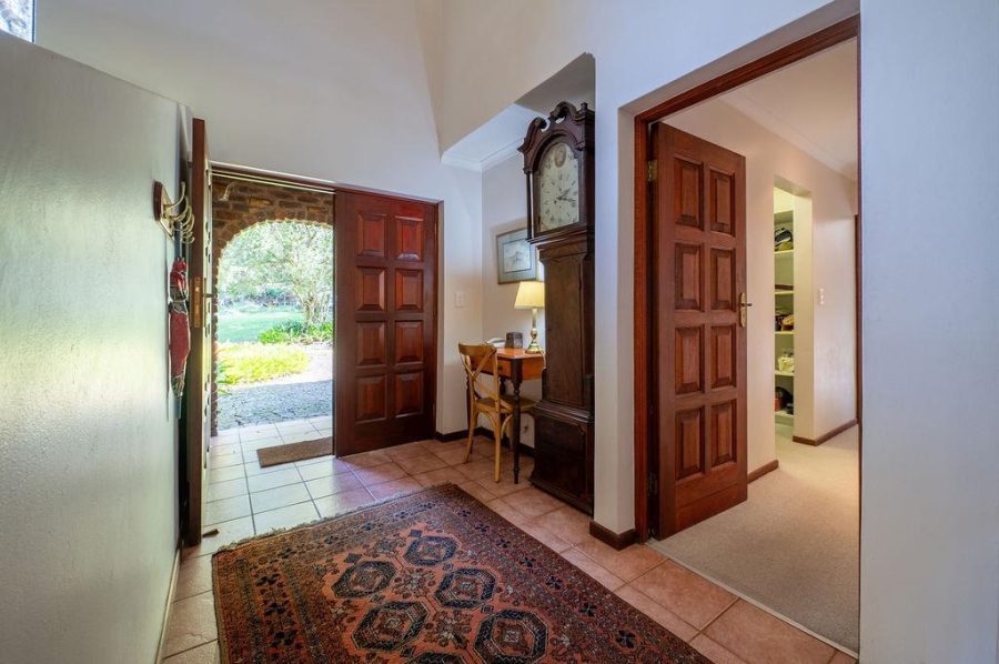 To Let 4 Bedroom Property for Rent in Brenton On Lake Western Cape